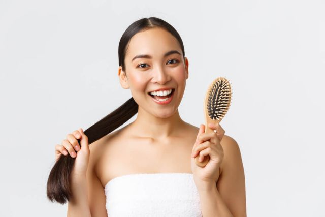 beauty-hair-loss-products-shampoo-and-hair-care-2023-11-27-05-01-36-utc (1) (1)